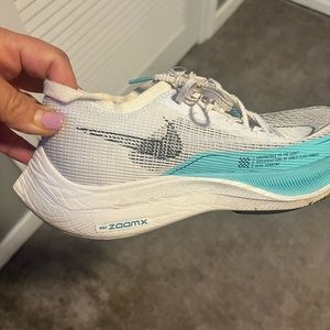 Women’s Nike Vapor Fly size 7… like new